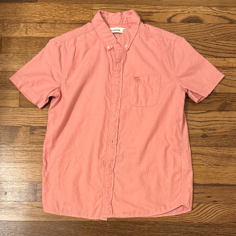 Abercrombie kids Pink cool short-sleeve button-up shirt logo.